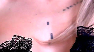 Alexa Creed Is Tearing off Her Nylon Pantyhose! Watch Her Destroy Her Nylons and Get Teased by the View!