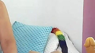 I'm a Slut Who Has Sex with Strangers When I'm Sola En Casa