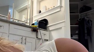 Big Ass Babe Fucked On Her Boobs And Got A Facial