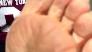 Black Amateur Explore Hot Foot Fetish