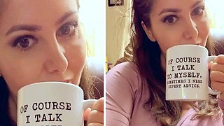 Webcam fun mature brunette with toys cum on cam