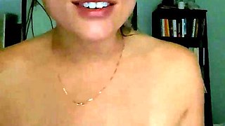 Big boob brunette masturbates on webcam