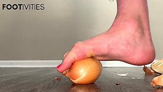 Foot Crush Onion 4K Feet Video