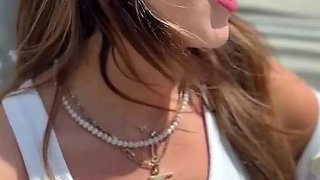 British Babe Bella Mia Goes Los Angeles For Out Hookup