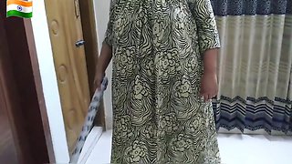 While Sweeping Room Pakistani Hotel Maid A Guest Seduced By Her Big Ass & Big Tits Then Fucked Her Ass & Cum In Pussy