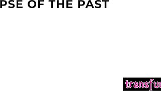 Tranny Eva Maxim humped big arse shemale