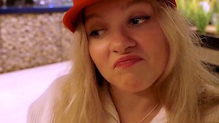 RED HIDING OF THE 21st CENTURY, STILL THAT BITCH.4K
