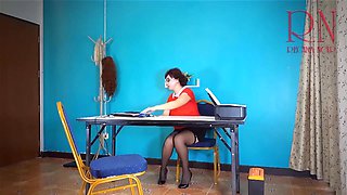 Sexretary Secretary Shows Pussy The Boss Shoots A Naked Secretary On Video - Pussy Boss