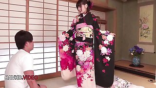 Watch cute Yua Ariga's trailer