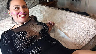 Old Video From the Archives - Celebrating New Years with My Bubbly Pee