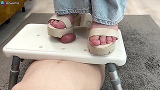 Crushed Left Testicle! She Stomps His Testicles on the Board! Fuck You Ugly Genitals - Dave Moon - Mia - Bbusting (ballbusting)