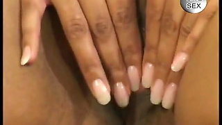 MILF hairy pussy must satisfy with dildo