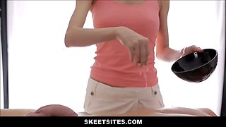 Big Tits lean cougar seduces fellow during massage