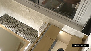 Curvy Beauty Couldn’t Oppose the Temptation of a Private Hotel Encounter That Led to an Unforgettable Night