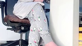 SnowPrincess aka snowpriness OnlyFans - This flipflop is so