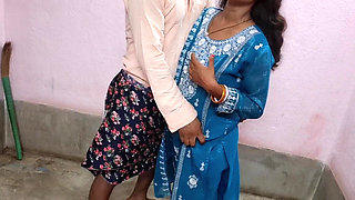 Sexy Aunty with His Small