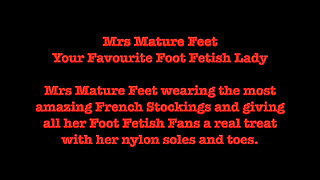 Mrs Mature Feet Giving a Classic Foot Show 462