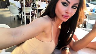 Amateur Outdoor Brunette Masturbates