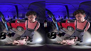 An Oily Repair: Blowjob, Cowgirl  Babe VR Porn