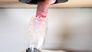 Amateur glory hole bj skank loves cum