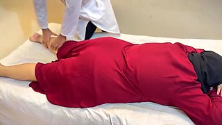 Big Ass Egyptian MILF Aria Mia Gets Sensual Thai Massage With Happy Ending