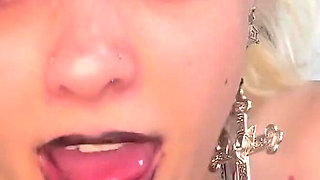 Lipstick Kisses and Blowjob Red Black Lips Deepthroat Sloppy