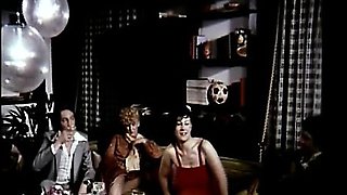 Retro babes from the seventies love being kinky