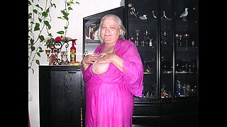OmaGeiL – Horny Homemade Grandma Sampler Collection