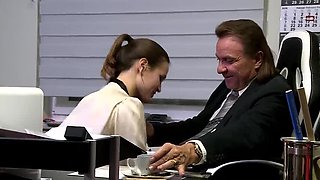 Big George anal fucks horny office secretary with big ass in German amateur video