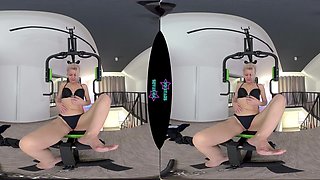 Horny MILF Tries VR For The Very First Time - VRStars