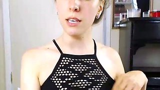 Amateur brunette ariana marie solo toying