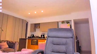 Love Chat Big Boobs Brunette Masturbating For Cam