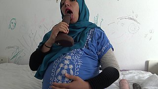 A Pregnant Turkish Wife Wants to Have Sex with Black Guys - Turk Porno Konusmali