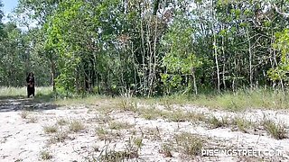 Gorgeous redhead babe Sakura Hell likes outdoor pissing so much