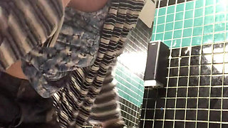 Desperate Cougar Does a Massive Pee in Dallas as Part of Her ‘pissing Around the World’ Collection!