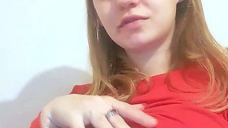 Big boob brunette masturbates on webcam