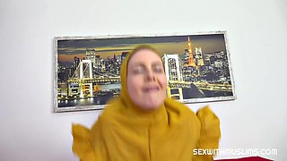 Lynna Nilsson Blonde Arab Milf
