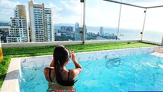 Bubble butt Thai GF first time anal fuck