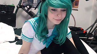 Blonde teen in solo action with her pussy