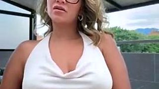 Sexy naked blonde Kiara Lord solo masturbation