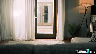 Naughty lesbian and BIG BEAUTIFUL WOMEN GF shared a knob