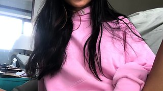 Hot Busty Webcam Chick Solo Masturbation