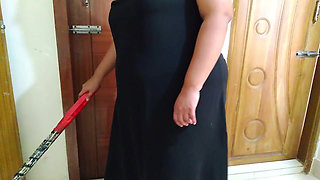 Muslim Beautiful Hot Maid Has Sex with Owner While Sweeping His Bed Room - Huge Ass Fucking & Pussy Destroyed