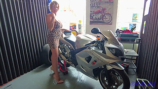 Motorbike MILF