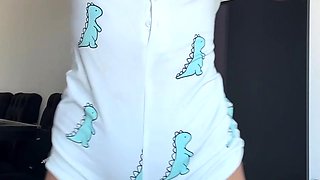 Brunette Couch Webcam Solo Fun Masturbating