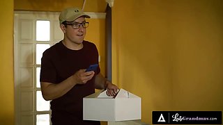 Crazy Sex Movie Granny Try To Watch For , Its Amazing