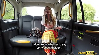 Kinky MILF rimjob scene in taxi