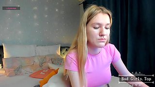 Perfect big ass and natural big boobs blonde skinny teen - Blonde