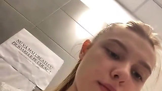 Hard Masturbating in the Gym