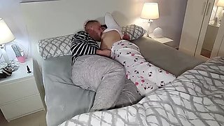 Amateur Stepmom Anal Creampie - Big Ass MILF Takes It In The Ass